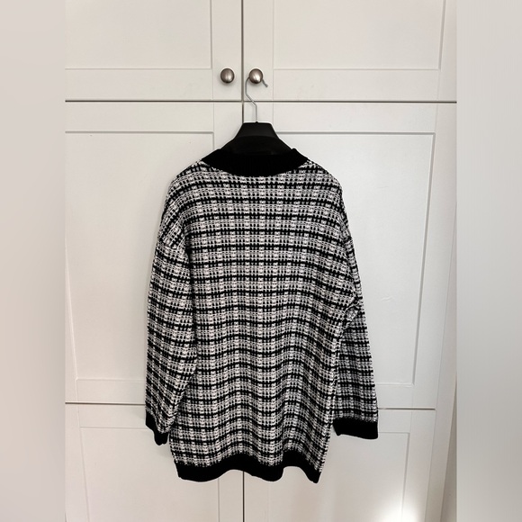 Aritzia Babaton Lacer Cardigan in Espace/ Black Overized Italian Merino Wool - Picture 3 of 5